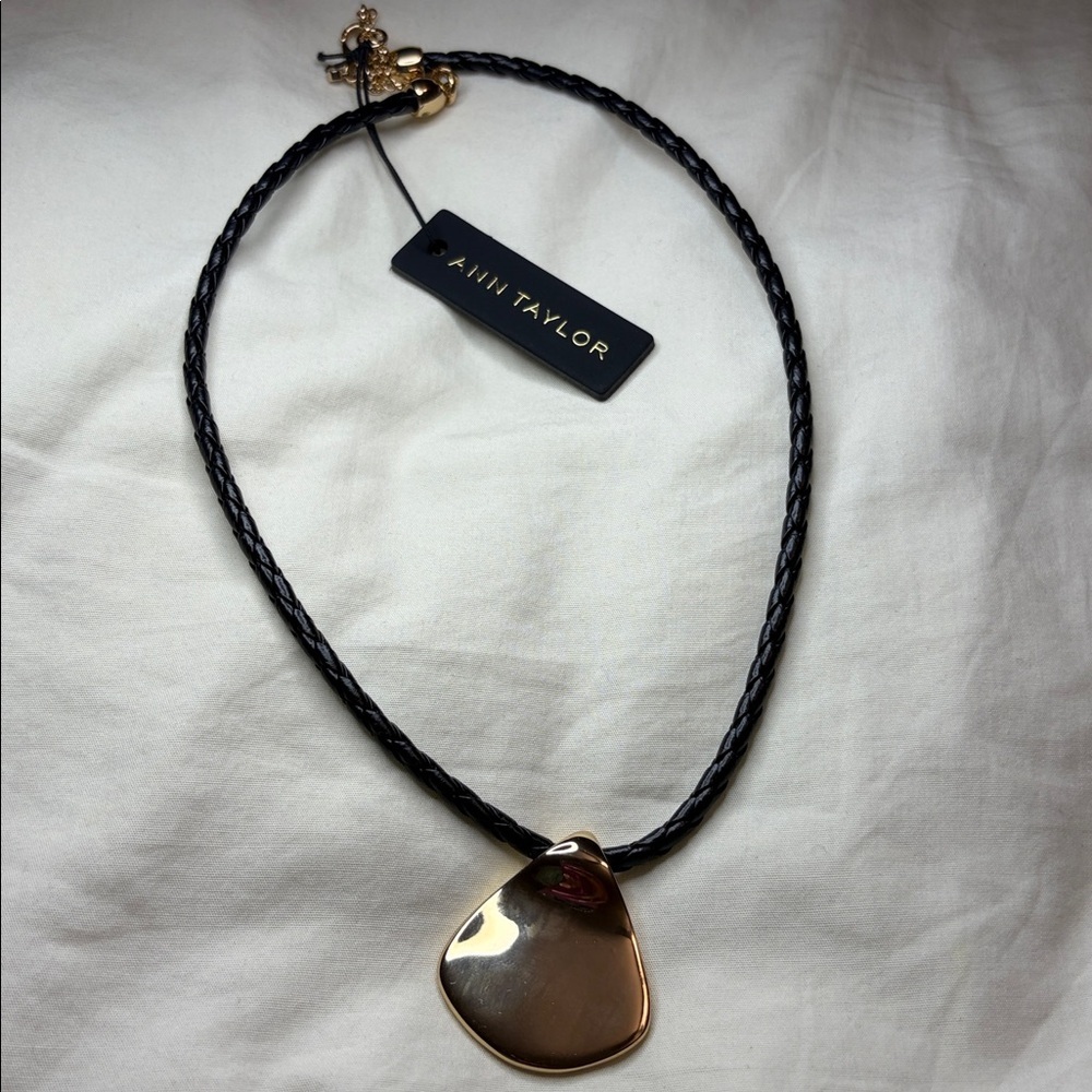 NWT Ann Taylor Braided Rope Metal Pendant Necklace - Picture 3 of 3